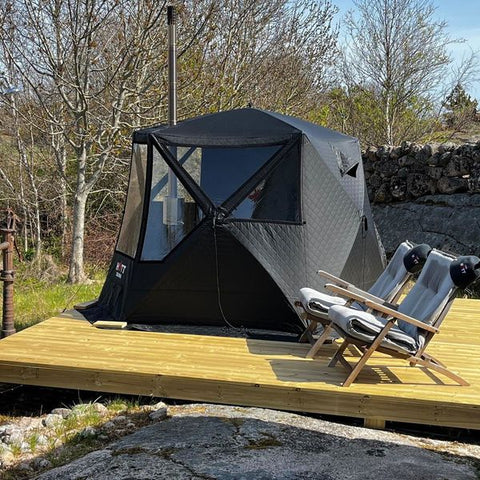 Bastutält från Hott Sauna hos en kund, foto ur en recension