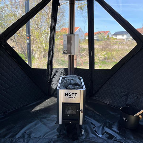 Bastutält från Hott Sauna hos en kund, foto ur en recension