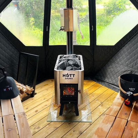 Bastutält från Hott Sauna hos en kund, foto ur en recension