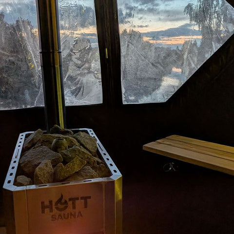 Bastutält från Hott Sauna hos en kund, foto ur en recension