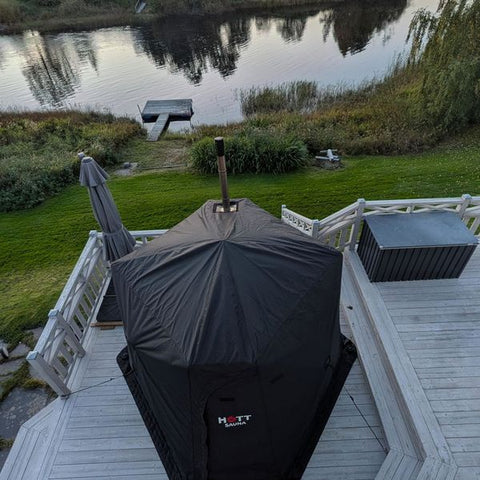 Bastutält från Hott Sauna hos en kund, foto ur en recension